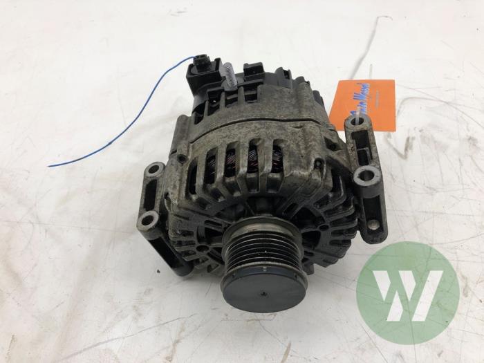 Gebrauchte Dynamo Mercedes GLC AMG (X253) 3.0 43 AMG V6 Turbo 4-Matic Preis € 156,45 Margenregelung angeboten von Wessel Parts & Service B.V.