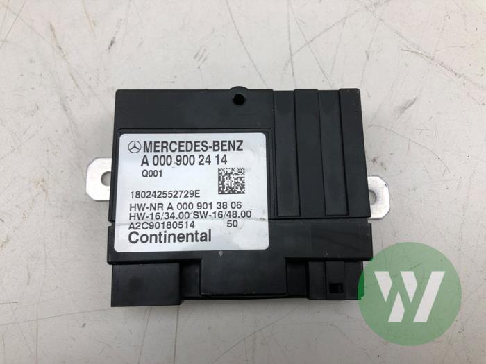 Usagé Module pompe carburant Mercedes GLC AMG (X253) 3.0 43 AMG V6 Turbo 4-Matic Prix € 30,45 Règlement à la marge proposé par Wessel Parts & Service B.V.