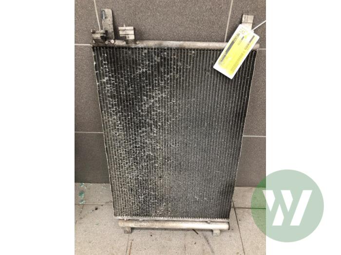 Usagé Radiateur clim Volkswagen Golf VII Variant (AUVV) 1.4 TSI 16V Prix € 61,95 Règlement à la marge proposé par Wessel Parts & Service B.V.