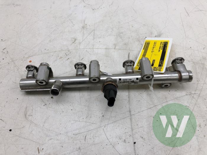 Gebrauchte Einspritzdüse (Einspritzer) Renault Kangoo (RK..) 1.3 TCE 100 16V Preis € 61,95 Margenregelung angeboten von Wessel Parts & Service B.V.