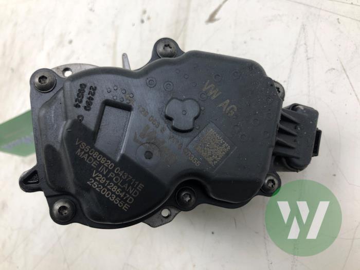 Gebrauchte Drosselklappengehäuse Volkswagen Tiguan Allspace (BW2) 2.0 TDI 16V 4Motion Preis € 51,45 Margenregelung angeboten von Wessel Parts & Service B.V.