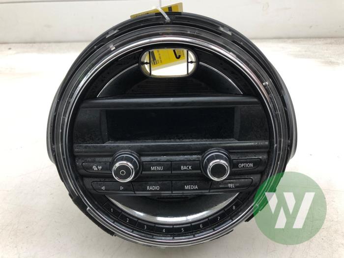 Begagnade Radio Mini Mini (F55) 1.5 12V One D Pris € 313,95 Marginaltabell erbjuds av Wessel Parts & Service B.V.