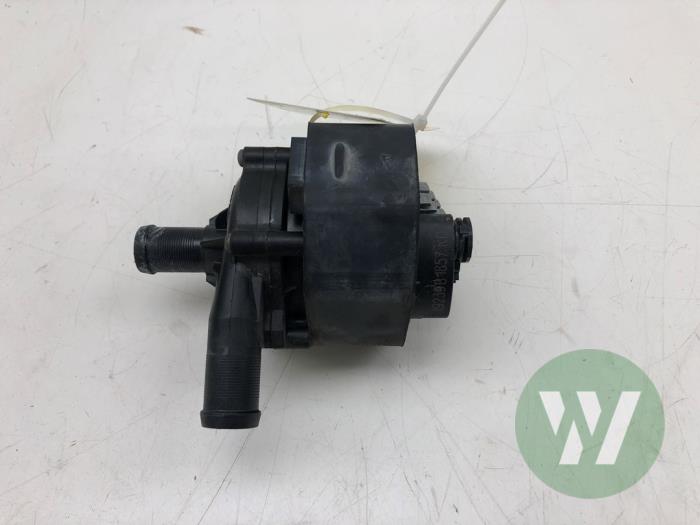 Gebrauchte Wasserpumpe Nissan NV 200 (M20M) E-NV200 Preis € 103,95 Margenregelung angeboten von Wessel Parts & Service B.V.