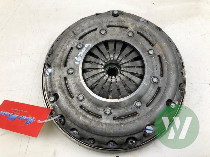 Gebrauchte Schwungrad Opel Astra L Sports Tourer (F4/FC/FN/FR) 1.2 Turbo 110 12V Preis € 156,45 Margenregelung angeboten von Wessel Parts & Service B.V.
