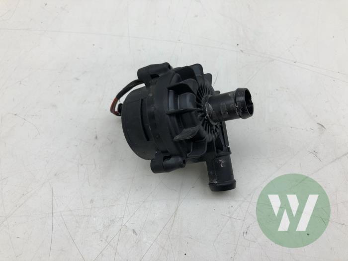 Begagnade Vattenpump Ford Explorer (CX740) Extended Range AWD 77/79 kWh Pris € 61,95 Marginaltabell erbjuds av Wessel Parts & Service B.V.