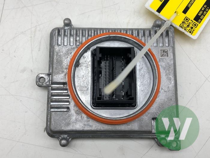Usagé Ordinateur éclairage Ford Explorer (CX740) Extended Range AWD 77/79 kWh Prix € 93,45 Règlement à la marge proposé par Wessel Parts & Service B.V.