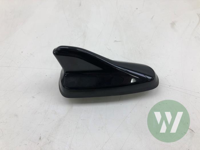 Używane Antena GPS Ford Explorer (CX740) Extended Range AWD 77/79 kWh Cena € 51,45 Procedura marży oferowane przez Wessel Parts & Service B.V.