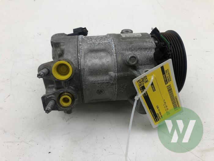 Usagé Pompe clim Ford Puma 1.0 Ti-VCT EcoBoost mHEV 12V Prix € 103,95 Règlement à la marge proposé par Wessel Parts & Service B.V.