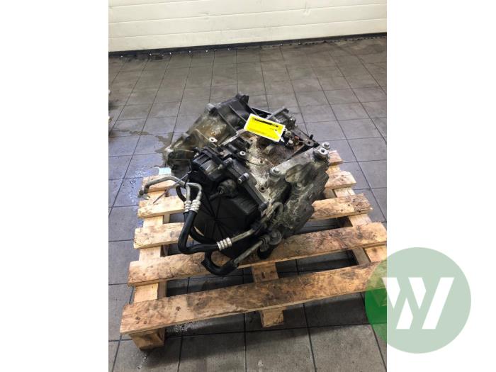 Usagé Boite de vitesses Ford Kuga II (DM2) 2.0 TDCi 16V 150 4x4 Prix € 1.837,50 Règlement à la marge proposé par Wessel Parts & Service B.V.