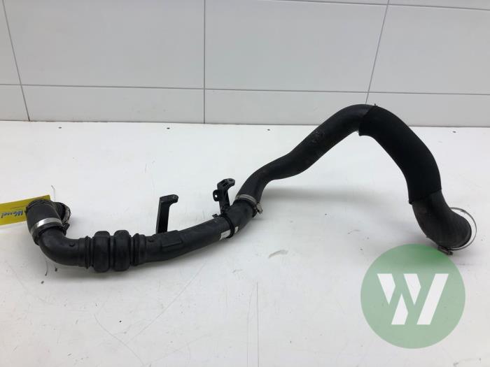 Gebrauchte Intercooler Rohr Ford Kuga II (DM2) 2.0 TDCi 16V 150 4x4 Preis € 82,95 Margenregelung angeboten von Wessel Parts & Service B.V.