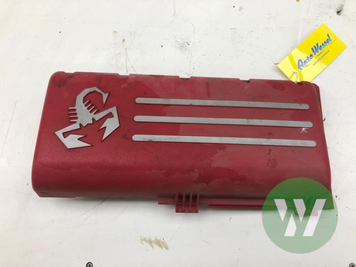 Gebrauchte Abdeckblech Motor Fiat 500 Abarth Preis € 103,95 Margenregelung angeboten von Wessel Parts & Service B.V.
