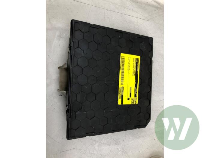Used Body control computer Skoda Octavia Combi (NXAC) 2.0 TDI GreenTec 16V Price € 131,25 Margin scheme offered by Wessel Parts & Service B.V.
