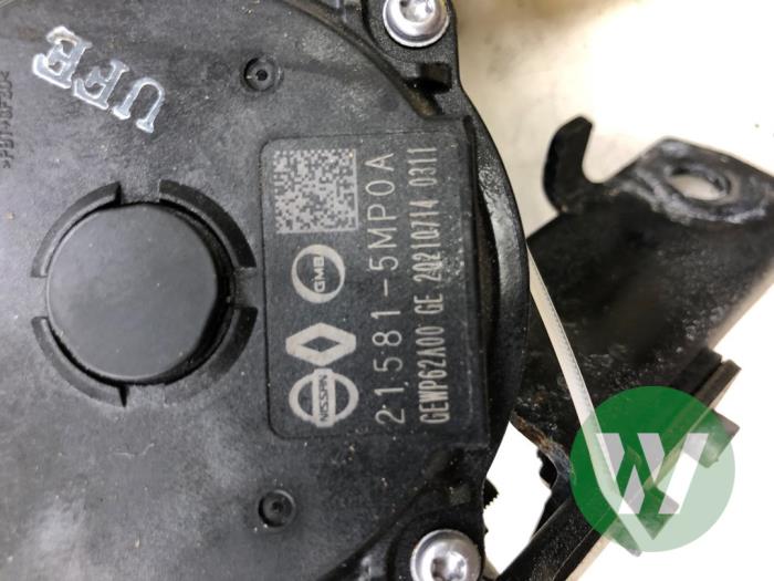 Używane Pompa wodna Renault Megane E-Tech (RCB) 60 kWh Cena € 183,75 Procedura marży oferowane przez Wessel Parts & Service B.V.