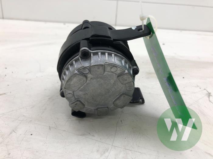 Begagnade Vattenpump Volkswagen Tiguan Allspace (BW2) 2.0 TDI 16V 4Motion Pris € 51,45 Marginaltabell erbjuds av Wessel Parts & Service B.V.
