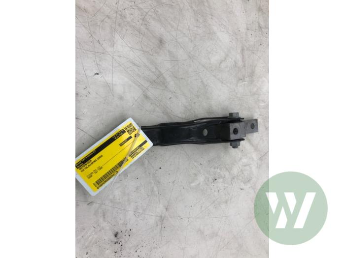 Used Engine mount Volkswagen Tiguan Allspace (BW2) 2.0 TDI 16V 4Motion Price € 30,45 Margin scheme offered by Wessel Parts & Service B.V.