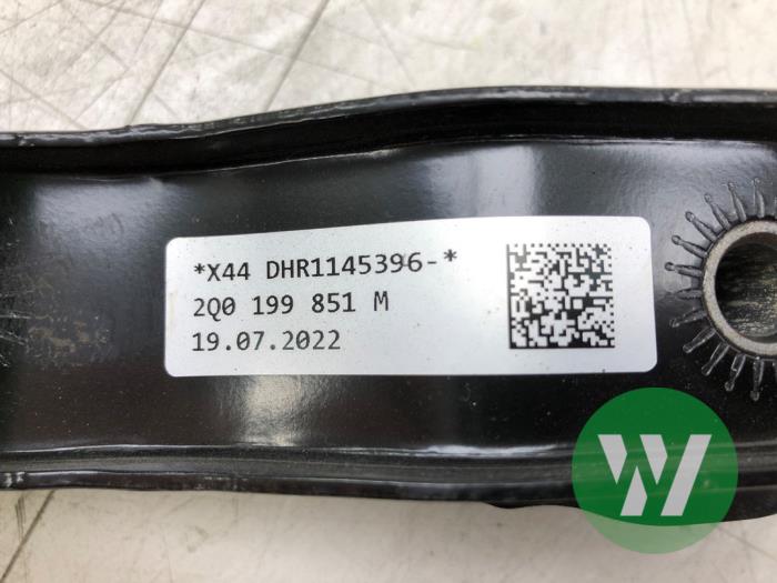 Engine mount Volkswagen T-Cross, 2018 1.5 TSI 16V, SUV, Petrol, 1.498cc, 110kW (150pk), FWD, DADA; DPCA; DXDB, 2020-01 (Used)