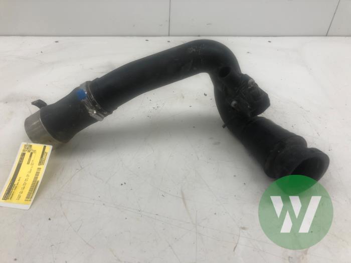 Gebrauchte Intercooler Rohr Jaguar F-Pace 2.0 Turbo 16V AWD Preis € 103,95 Margenregelung angeboten von Wessel Parts & Service B.V.
