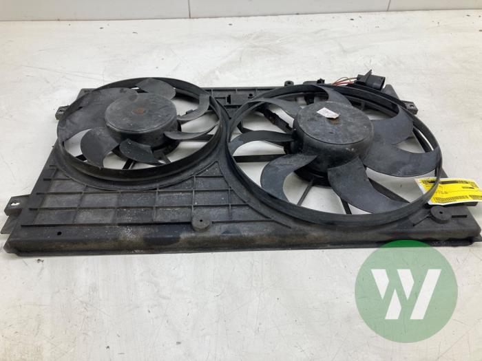 Używane Silnik wentylatora Seat Leon (1P1) 1.2 TSI Cena € 51,45 Procedura marży oferowane przez Wessel Parts & Service B.V.