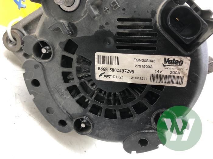 Gebrauchte Dynamo Fiat Ducato (250) 2.3 D 160 Multijet AdBlue Preis € 208,95 Margenregelung angeboten von Wessel Parts & Service B.V.