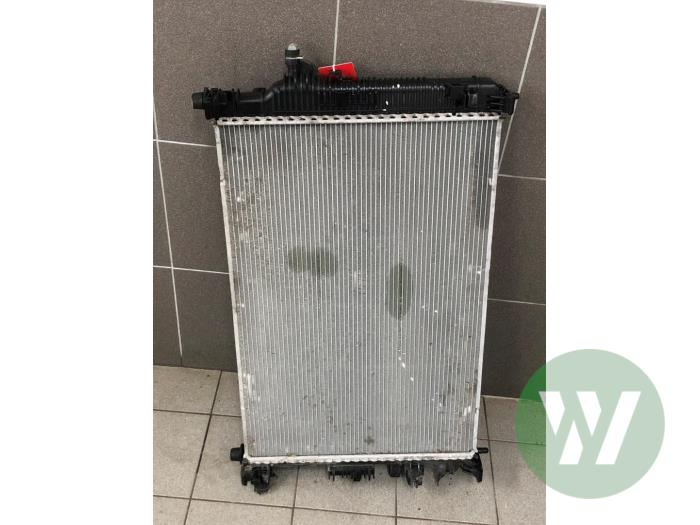 Usagé Radiateur Opel Insignia Sports Tourer 1.5 CDTI 12V Prix € 208,95 Règlement à la marge proposé par Wessel Parts & Service B.V.