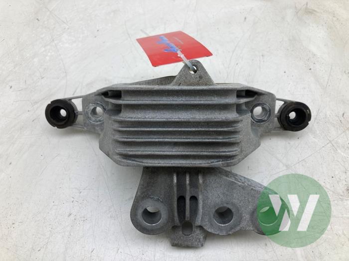 Used Engine mount Opel Insignia Sports Tourer 1.5 CDTI 12V Price € 82,95 Margin scheme offered by Wessel Parts & Service B.V.