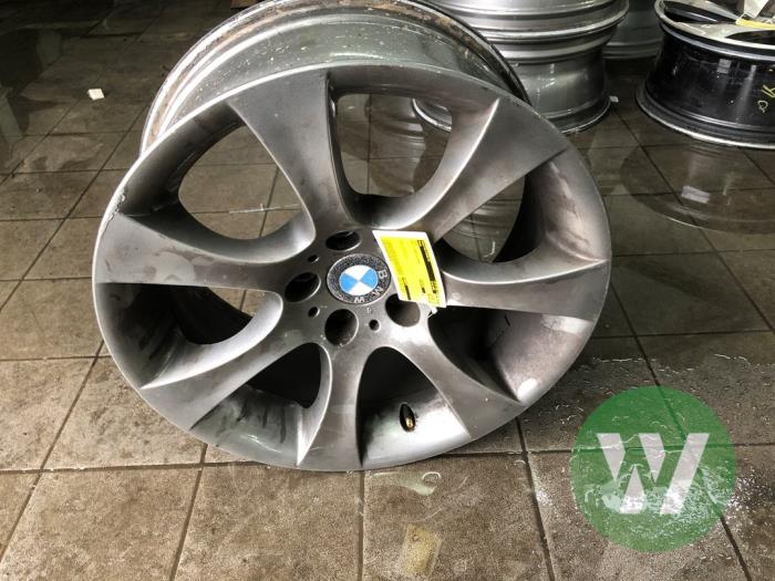 Używane Obrecz BMW 5 serie (E60) 530d 24V Cena € 103,95 Procedura marży oferowane przez Wessel Parts & Service B.V.