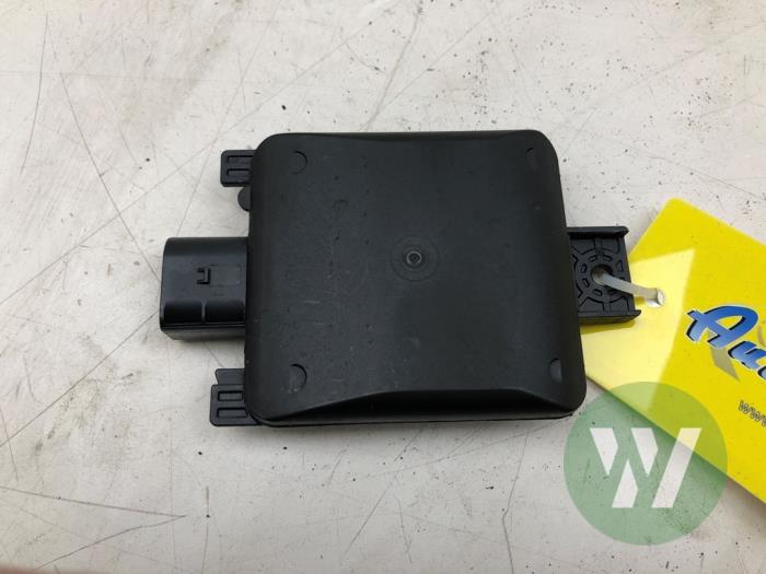 Begagnade Radarsensor Ford Explorer (CX740) Extended Range RWD 77 kWh Pris € 208,95 Marginaltabell erbjuds av Wessel Parts & Service B.V.