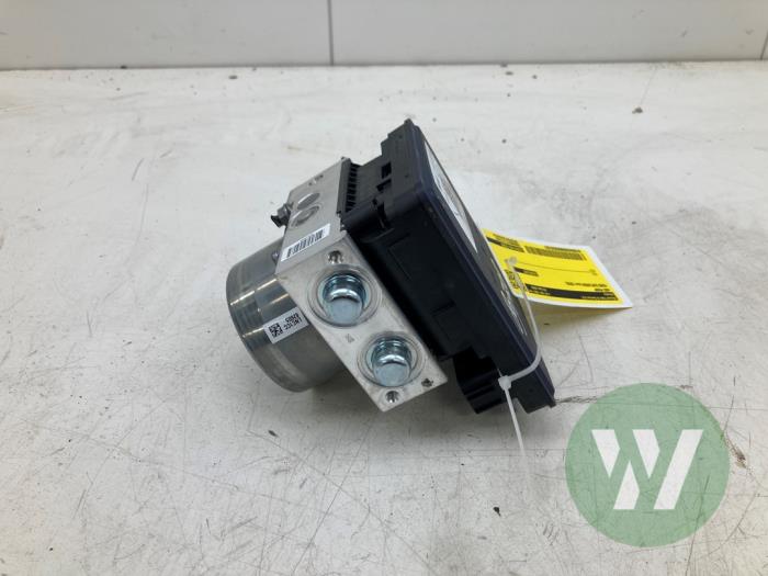 Gebrauchte ABS Pumpe Ford Explorer (CX740) Extended Range RWD 77 kWh Preis € 628,95 Margenregelung angeboten von Wessel Parts & Service B.V.