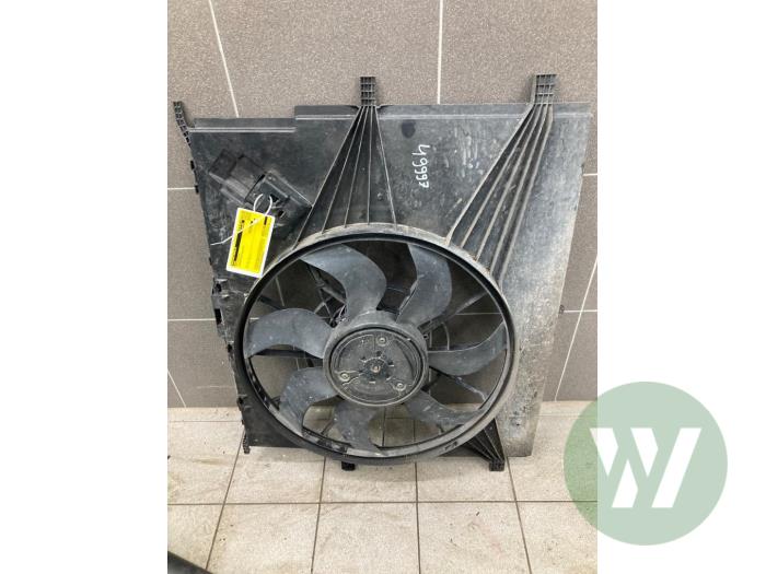 Używane Silnik wentylatora Mercedes Vito (447.6) 1.6 111 CDI 16V Cena € 271,95 Procedura marży oferowane przez Wessel Parts & Service B.V.