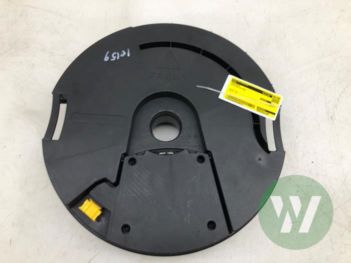 Używane Subwoofer Seat Leon (5FB) 1.5 TSI 16V Cena € 51,45 Procedura marży oferowane przez Wessel Parts & Service B.V.