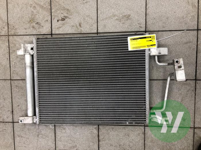 Usagé Radiateur clim Opel GT 2.0 16V Turbo Prix € 156,45 Règlement à la marge proposé par Wessel Parts & Service B.V.