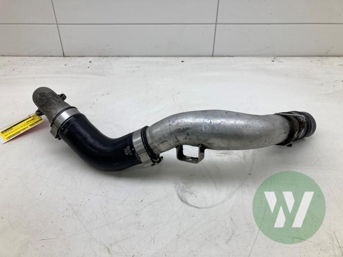 Gebrauchte Intercooler Rohr Opel GT 2.0 16V Turbo Preis € 103,95 Margenregelung angeboten von Wessel Parts & Service B.V.