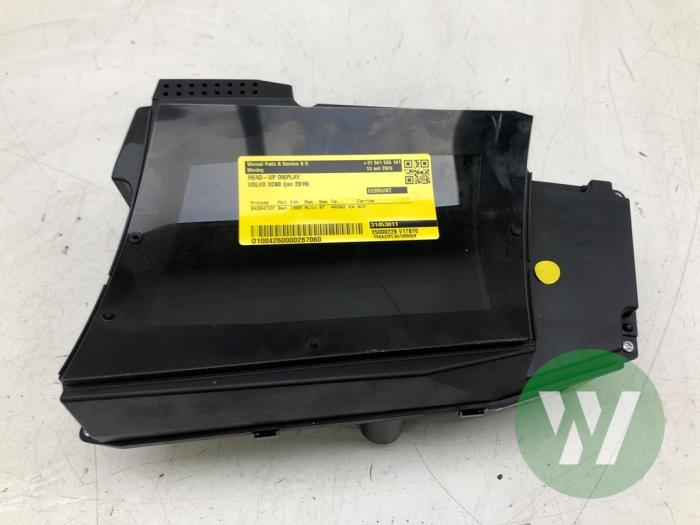 Gebrauchte Frontscheibenanzeige Volvo XC90 II 2.0 T6 16V AWD Preis € 418,95 Margenregelung angeboten von Wessel Parts & Service B.V.