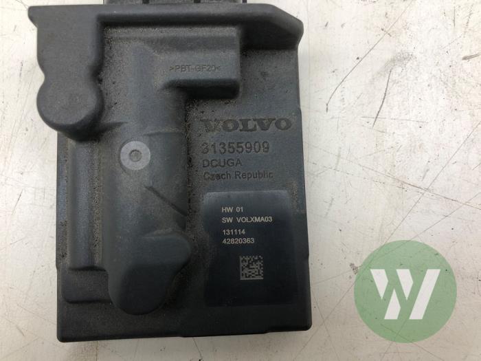 Usagé Module pompe carburant Volvo XC90 II 2.0 T6 16V AWD Prix € 40,95 Règlement à la marge proposé par Wessel Parts & Service B.V.