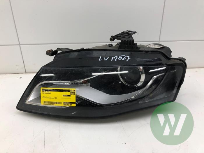 Używane Reflektor lewy Audi A4 (B8) 2.0 TDI 16V Cena € 313,95 Procedura marży oferowane przez Wessel Parts & Service B.V.