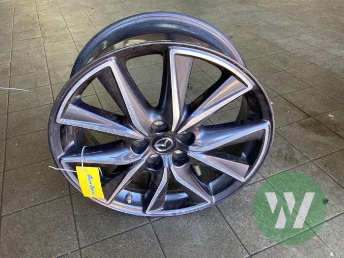 Używane Obrecz Mazda CX-5 II (KF) 2.0 SkyActiv-G 165 16V 2WD M Hybrid Cena € 208,95 Procedura marży oferowane przez Wessel Parts & Service B.V.