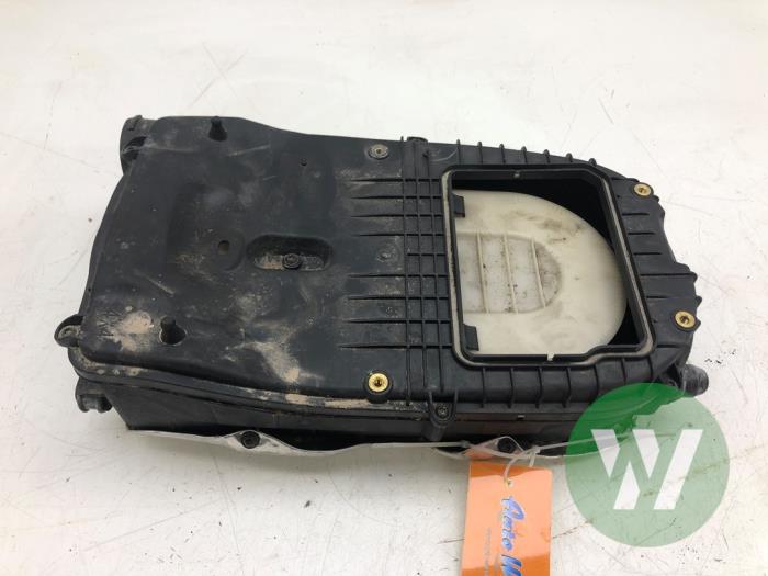 Gebrauchte Luftfiltergehäuse Mercedes SLK (R172) 2.1 250 CDI, 250d 16V Preis € 51,45 Margenregelung angeboten von Wessel Parts & Service B.V.
