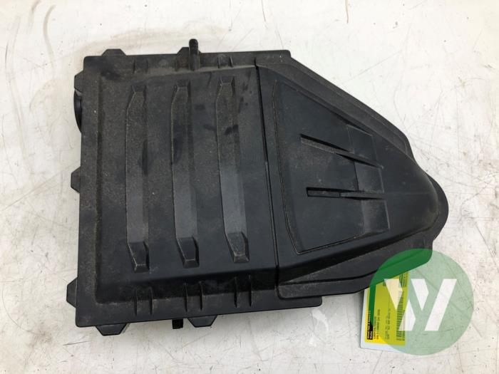 Gebrauchte Luftfiltergehäuse Volkswagen T-Cross 1.0 TSI 115 12V Preis € 51,45 Margenregelung angeboten von Wessel Parts & Service B.V.