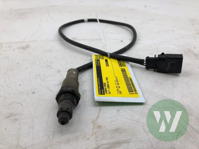 Lambda probe from a Volkswagen T-Cross 1.0 TSI 115 12V 2020