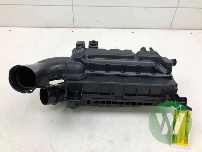 Begagnade Luftfilterhus Opel Astra L (F3/FB/FM/FP) 1.2 Turbo 130 12V Pris € 30,45 Marginaltabell erbjuds av Wessel Parts & Service B.V.