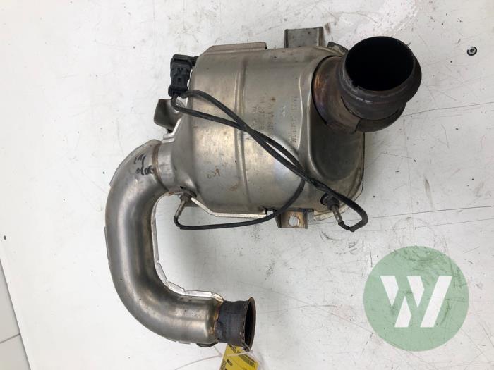 Gebrauchte Katalysator Opel Vivaro 2.0 Diesel 145 Preis € 366,45 Margenregelung angeboten von Wessel Parts & Service B.V.