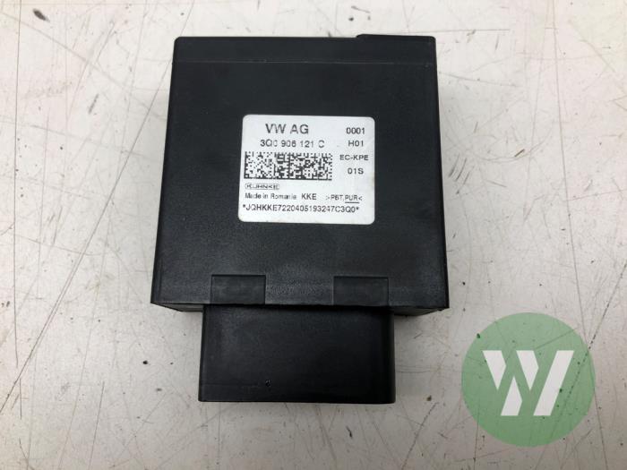 Usagé Module pompe carburant Skoda Karoq Prix € 36,75 Règlement à la marge proposé par Wessel Parts & Service B.V.