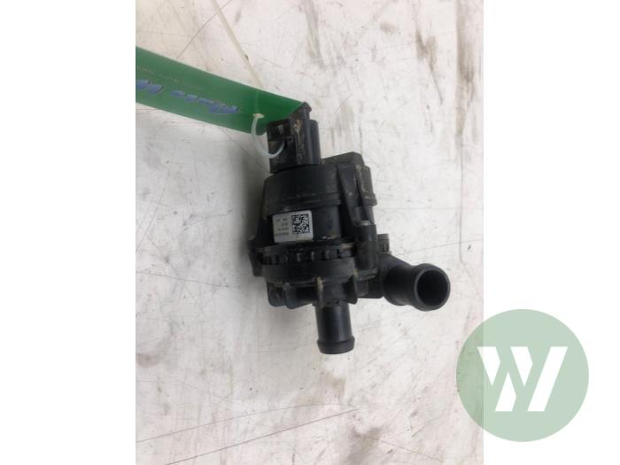 Używane Water pump Volkswagen ID.4 (E21) GTX 4Motion 77 kWh Cena € 72,45 Procedura marży oferowane przez Wessel Parts & Service B.V.