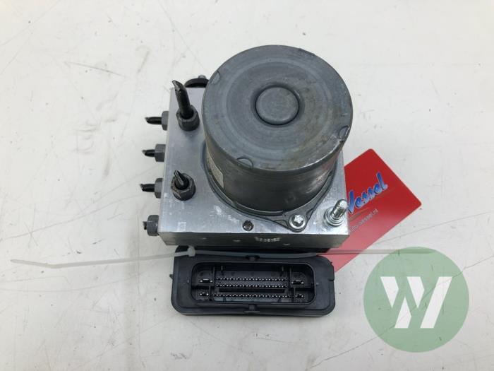 Begagnade ABS-pump Opel Corsa F (UB/UH/UP) 1.2 12V 75 Pris € 156,45 Marginaltabell erbjuds av Wessel Parts & Service B.V.