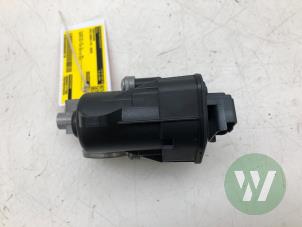 Drosselklappengehäuse van een Opel Corsa F (UB/UH/UP) 1.2 12V 75 2023