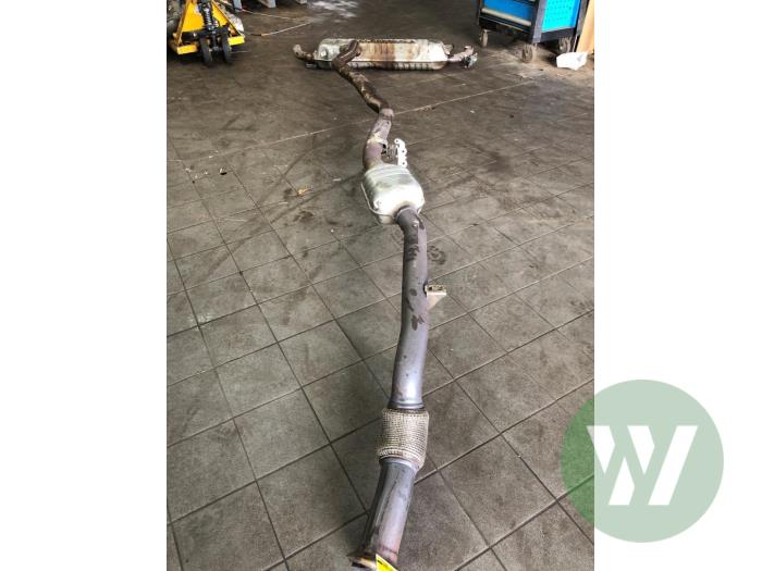 Usagé Echappement (complet) Mercedes GLE (V167) 53 AMG 3.0 EQ Boost 24V 4-Matic+ Prix € 943,95 Règlement à la marge proposé par Wessel Parts & Service B.V.