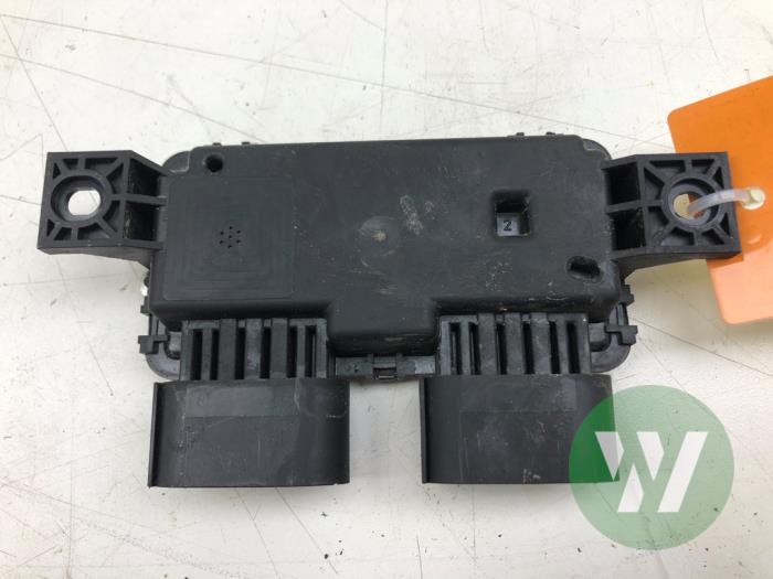 Usagé Module pompe carburant Mercedes GLE (V167) 53 AMG 3.0 EQ Boost 24V 4-Matic+ Prix € 30,45 Règlement à la marge proposé par Wessel Parts & Service B.V.