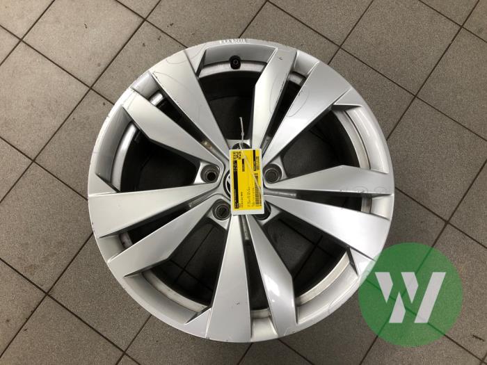 Używane Obrecz Volkswagen ID.3 (E11/E12) 58 kWh Cena € 156,45 Procedura marży oferowane przez Wessel Parts & Service B.V.