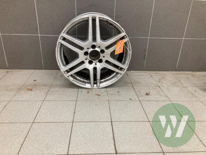 Używane Obrecz Mercedes E Estate (S212) E-220 CDI 16V BlueEfficiency, BlueTEC Cena € 156,45 Procedura marży oferowane przez Wessel Parts & Service B.V.