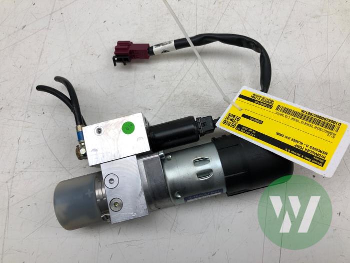 Begagnade Hydraulpump Mercedes R (W251) 3.0 320 CDI 24V 4-Matic Pris € 236,25 Marginaltabell erbjuds av Wessel Parts & Service B.V.